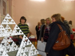 wystawa_szkolnych_dzialan_(zebrania_rodzicow)_3